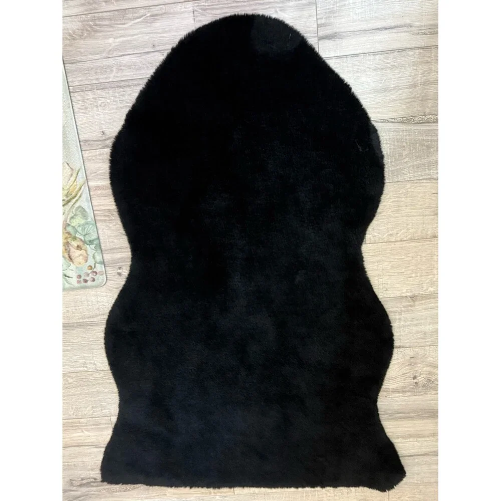 Silhouette homes rug, Black Faux Fur Accent Rug Matt soft furry black